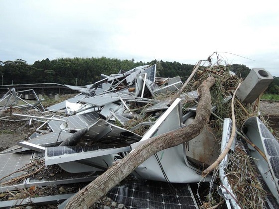 ２０１４年６月の宮崎県豪雨で被災したメガソーラの状況