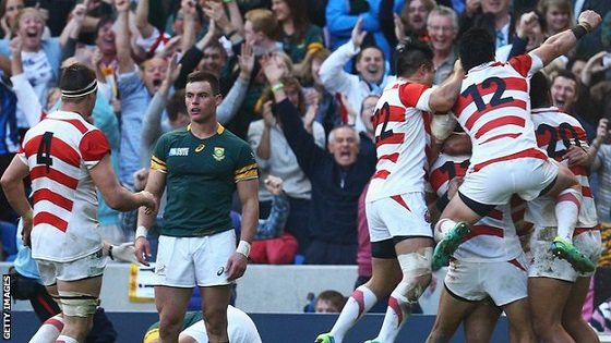 Rugby World Cup 2015: South Africa 32-34 Japan