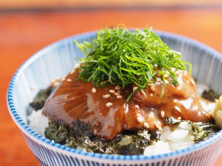ボラのごま風味漬丼 魚料理と簡単レシピ