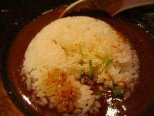 ふくすけ　ﾌﾞﾗｯｸ味噌担々麺　追飯 (2)